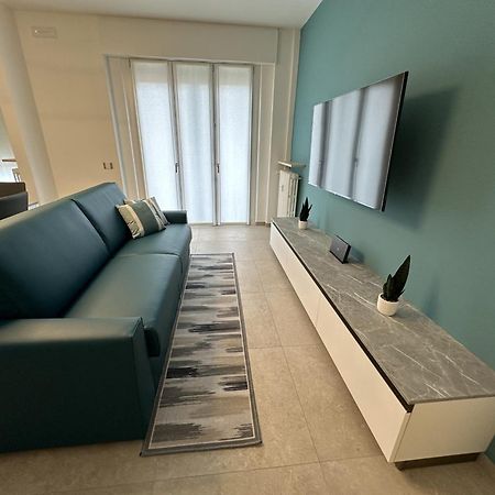 Appartamento Deluxe Fronte Ospedale เลนญาโก ภายนอก รูปภาพ