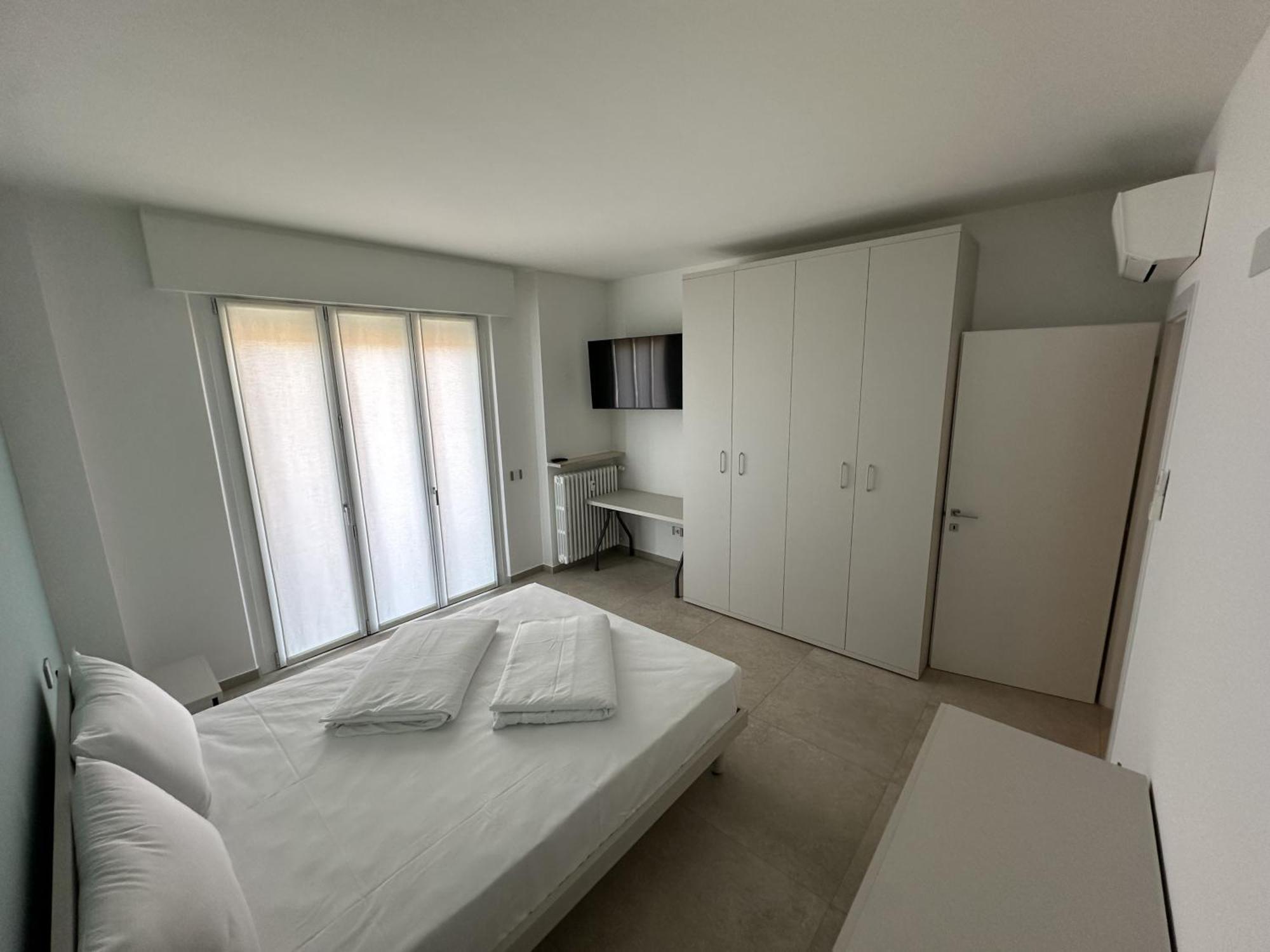 Appartamento Deluxe Fronte Ospedale เลนญาโก ภายนอก รูปภาพ