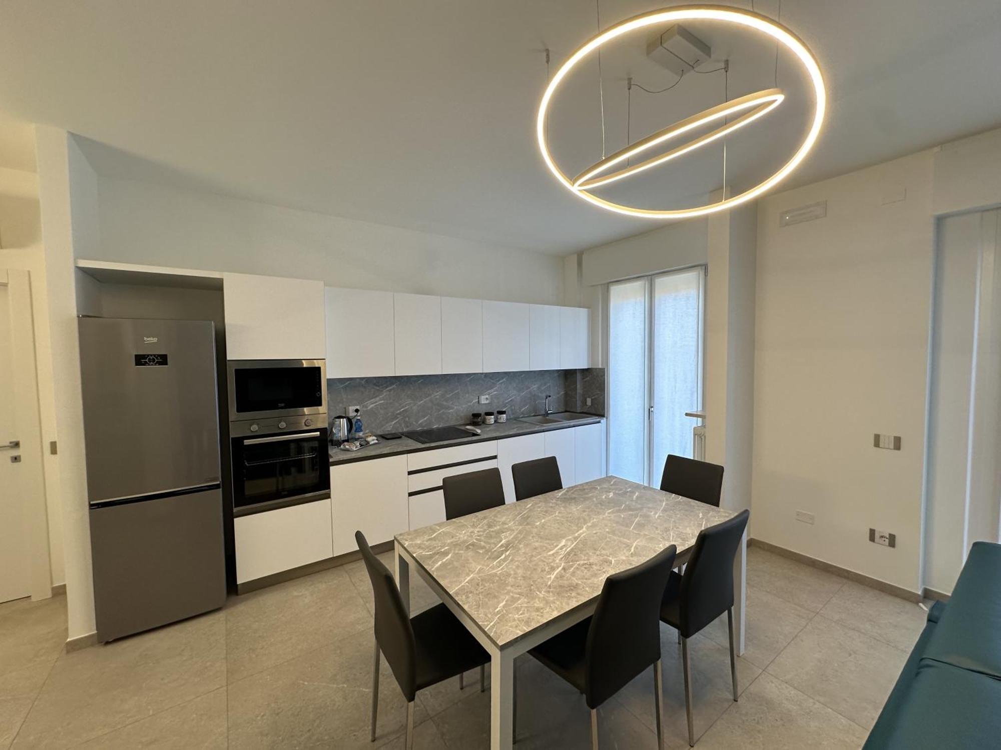 Appartamento Deluxe Fronte Ospedale เลนญาโก ภายนอก รูปภาพ
